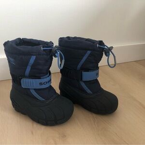 Boys Sorel boots size 8T
